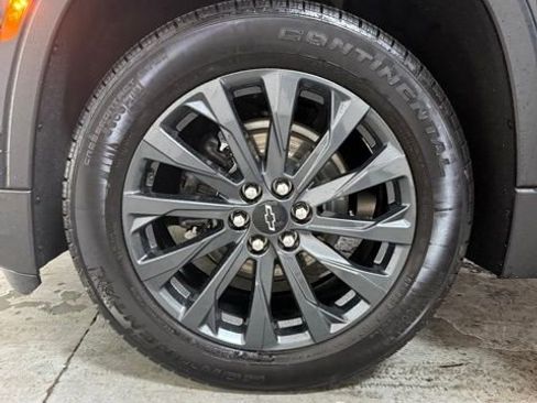 Used 2023 Chevrolet Traverse RS AWD/4WD image 12