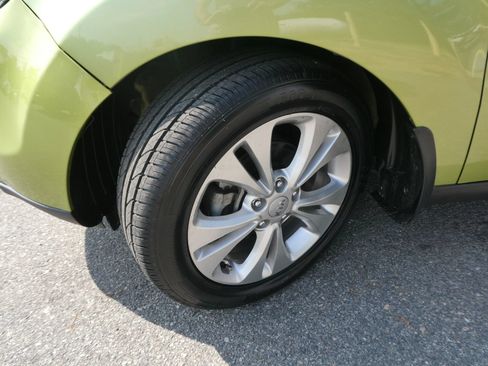 Used 2016 Kia Soul + FWD image 27