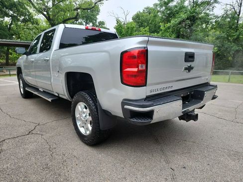 Used 2017 Chevrolet Silverado 2500 LT AWD/4WD image 4
