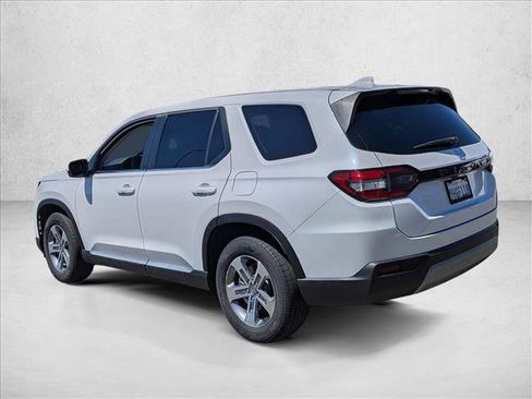Used 2023 Honda Pilot EX-L image 7
