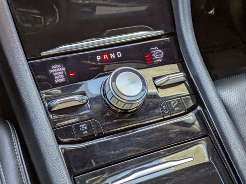 Used 2022 Jeep Grand Cherokee L Overland w/ Advanced Protech Group III image 27