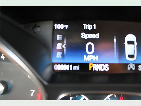 Used 2018 Ford Escape SEL image 10