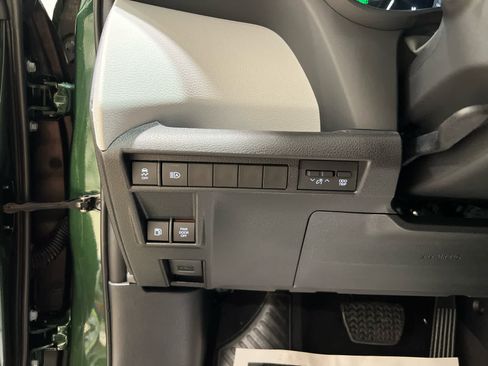 New 2026 Toyota Sienna XLE FWD image 22