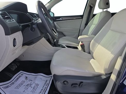 Used 2022 Volkswagen Tiguan SE image 14