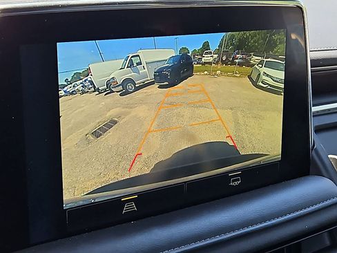 Used 2024 Chevrolet Tahoe LT AWD/4WD image 20