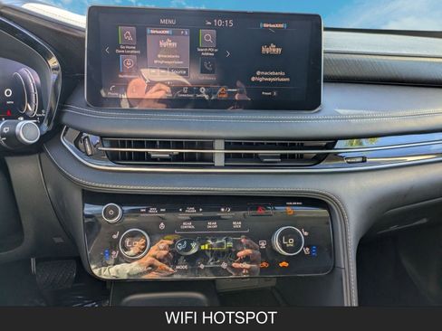 Used 2025 INFINITI QX60 Sensory w/ Vision Package image 17