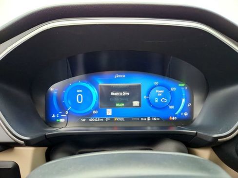 Used 2021 Ford Escape SEL w/ Technology Package image 19