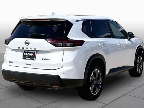 Used 2024 Nissan Rogue SV AWD/4WD image 11