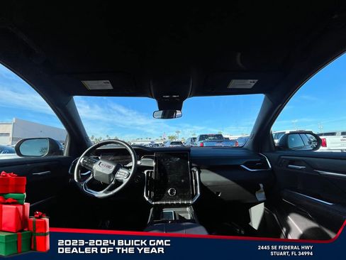 Certified 2025 GMC Acadia Elevation image 14