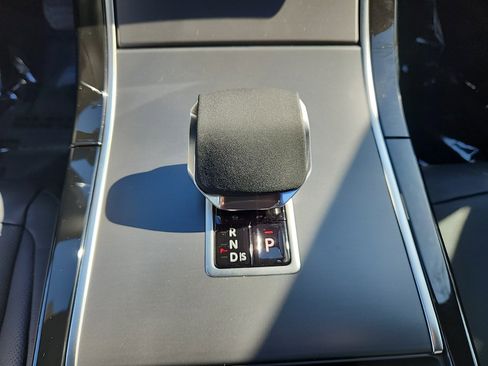 New 2026 Land Rover Range Rover Evoque S image 16