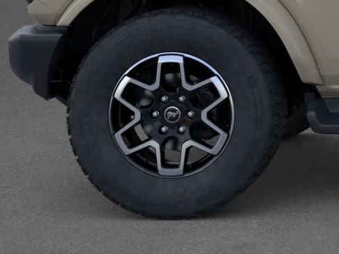New 2026 Ford Bronco Outer Banks AWD/4WD image 21