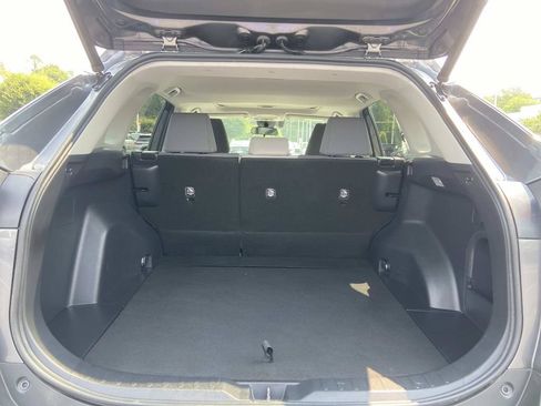 Used 2020 Toyota RAV4 XLE w/ Convenience Package AWD/4WD image 13