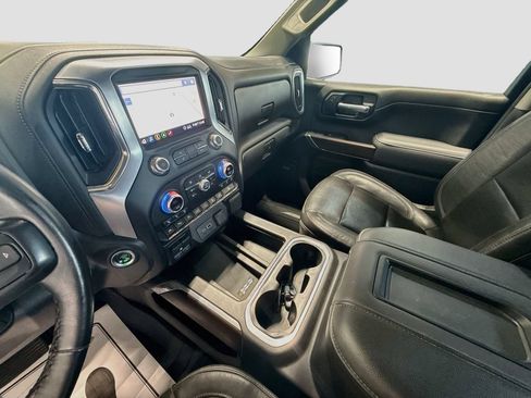 Used 2020 GMC Sierra 1500 SLT w/ SLT Premium Plus Package AWD/4WD image 17