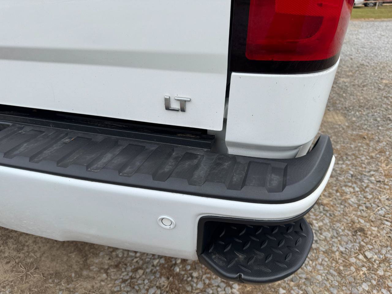 Used 2018 Chevrolet Silverado 1500 LT w/ All Star Edition AWD/4WD image 15