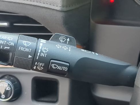 Used 2019 Cadillac Escalade Luxury image 28