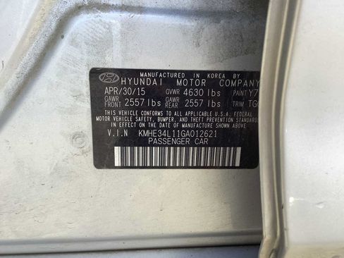 Used 2016 Hyundai Sonata Limited w/ Option Group 02 FWD image 10