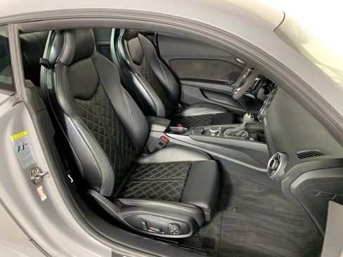 Used 2018 Audi TT RS w/ Technology Package image 21