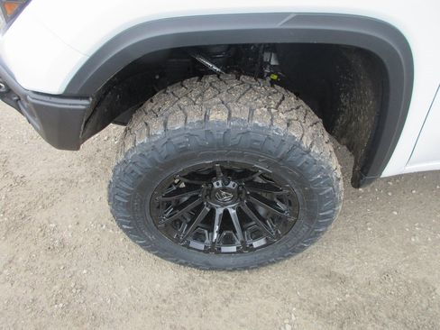 New 2026 GMC Sierra 1500 AT4X image 13