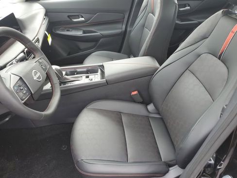 New 2026 Nissan Sentra SR w/ SR Premium Package image 18