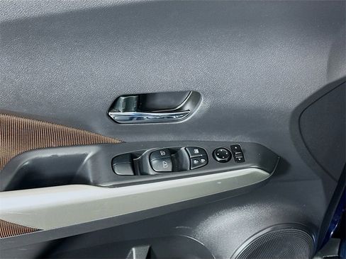 Used 2020 Nissan Kicks SR image 17