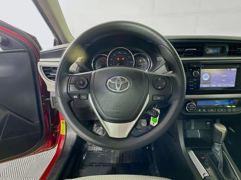 Used 2016 Toyota Corolla LE FWD image 12