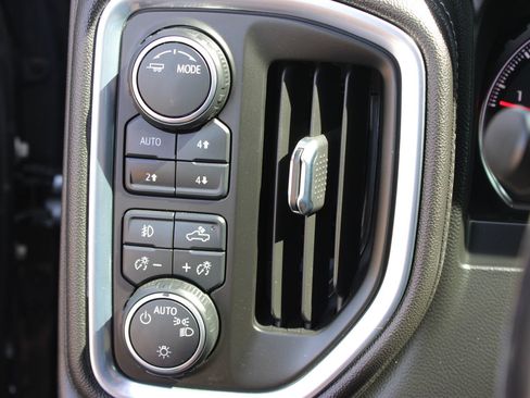 Used 2021 Chevrolet Silverado 1500 RST AWD/4WD image 20