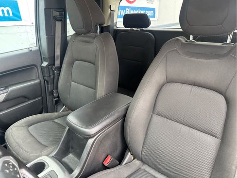Used 2021 Chevrolet Colorado LT w/ Safety Package RWD image 32