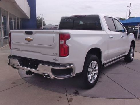 Used 2024 Chevrolet Silverado 1500 LTZ AWD/4WD image 16