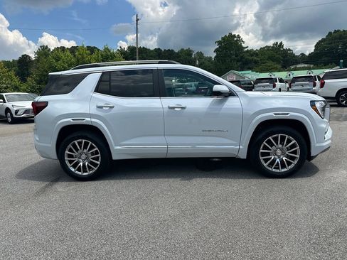 New 2026 GMC Terrain Denali w/ LPO, Floor Liner Package AWD/4WD image 5