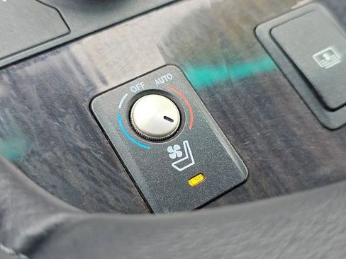 Used 2014 Lexus LS 460 AWD image 30