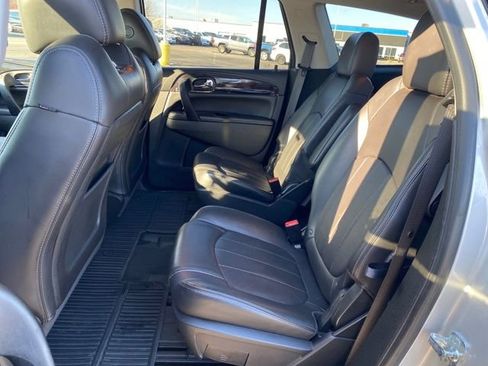 Used 2017 Buick Enclave Leather w/ Trailering Package image 18