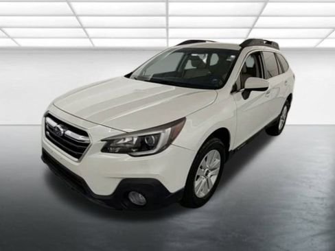 Used 2018 Subaru Outback 2.5i Premium image 3