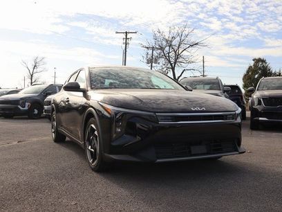 New 2025 Kia K4 EX