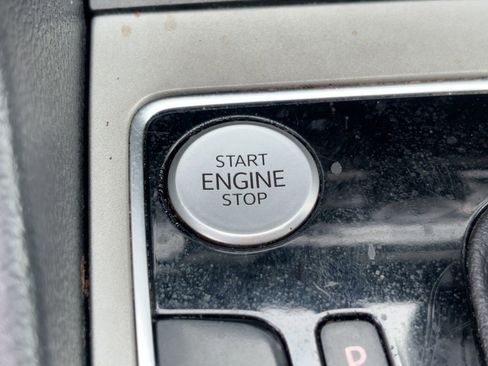 Used 2022 Volkswagen Passat 2.0T R-Line image 25