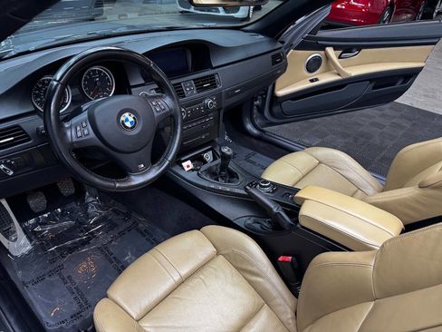 Used 2011 BMW M3 Convertible image 43