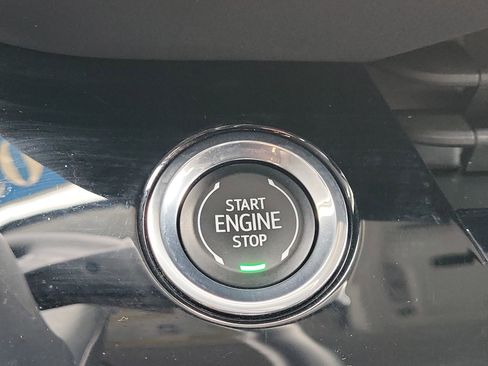 Certified 2025 Buick Envision Sport Touring image 29