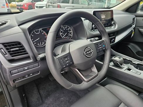 New 2026 Nissan Rogue Dark Armor AWD/4WD image 18