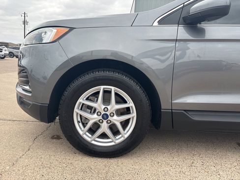 Used 2022 Ford Edge SEL image 11