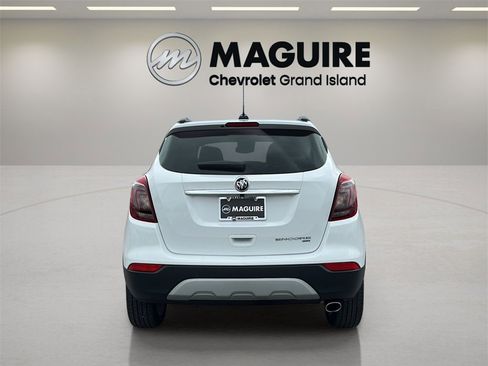 Used 2022 Buick Encore Preferred w/ Safety Package image 5