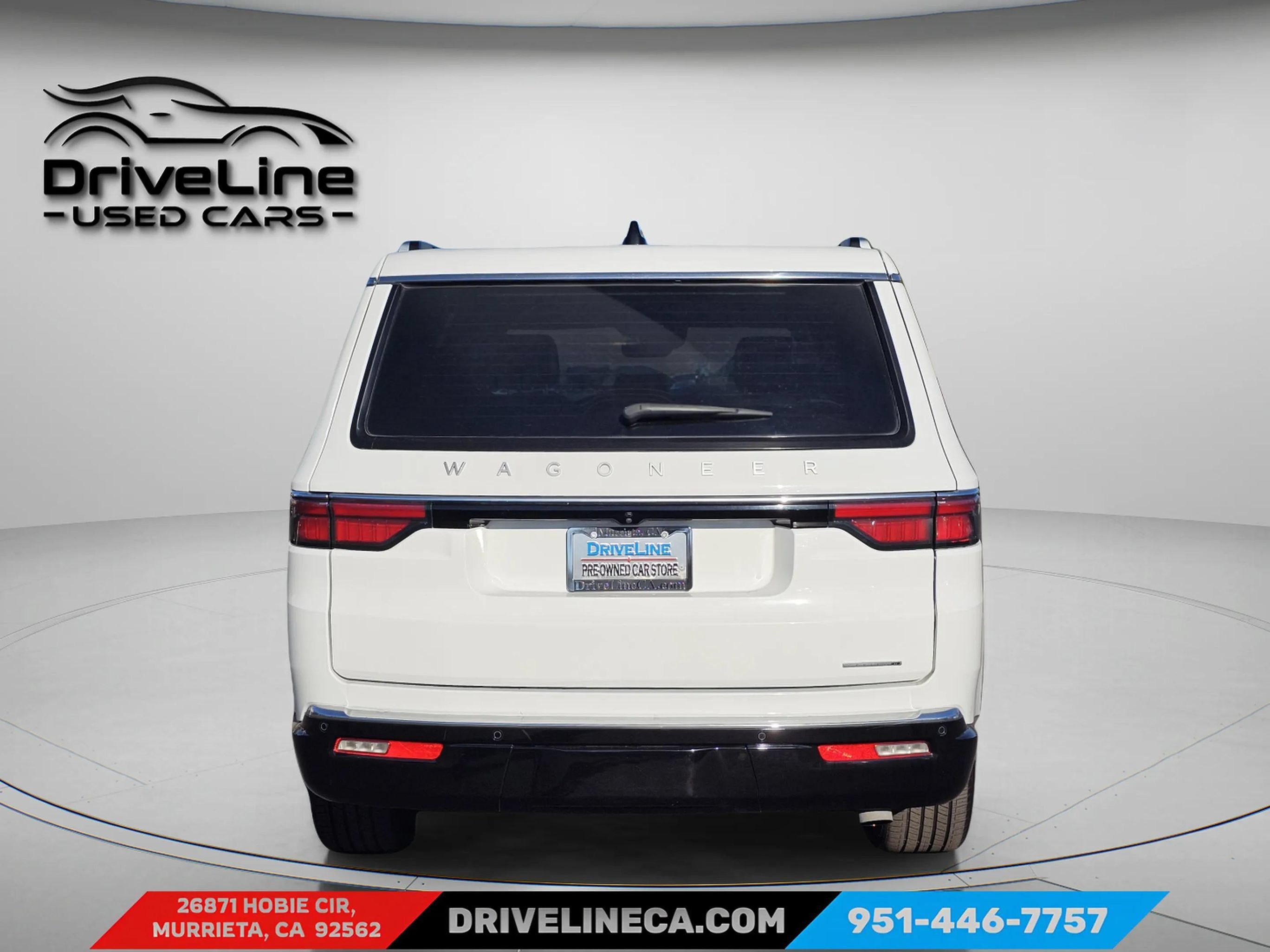 Used 2024 Jeep Wagoneer Series II w/ Flexible Seating Group RWD image 3