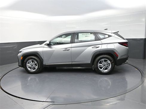 New 2026 Hyundai Tucson SE image 5