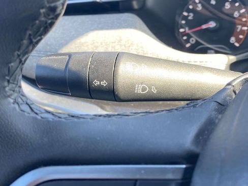 Used 2024 Jeep Compass Latitude image 26