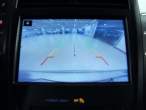 Used 2017 Lincoln MKC Reserve w/ Lincoln MKC Climate Package image 9