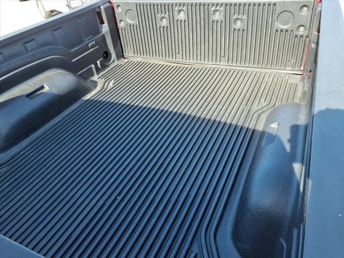 Used 2020 RAM 1500 Classic SLT AWD/4WD image 11