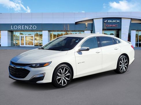 Used 2024 Chevrolet Malibu RS image 1