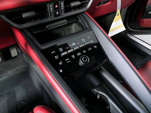 New 2026 Porsche Macan Electric image 17