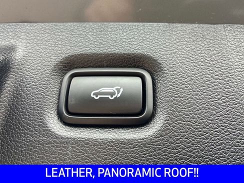 Used 2022 Hyundai Santa Fe Limited image 4