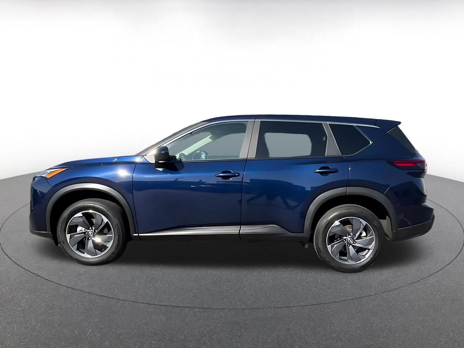 Used 2025 Nissan Rogue SV FWD image 8