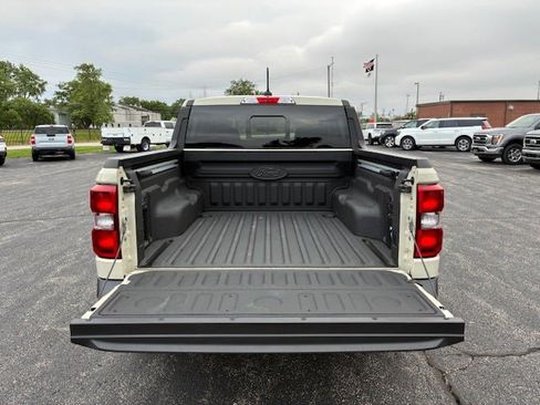 Used 2024 Ford Maverick Lariat w/ Black Appearance Package FWD image 5
