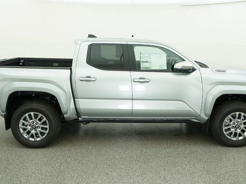 New 2026 Toyota Tacoma Limited AWD/4WD image 9